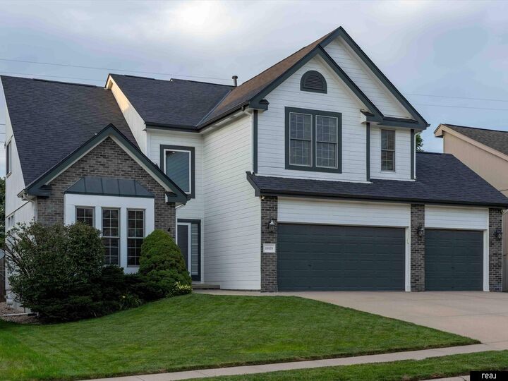Property Photo: 16428 Ames Avenue NE 68116