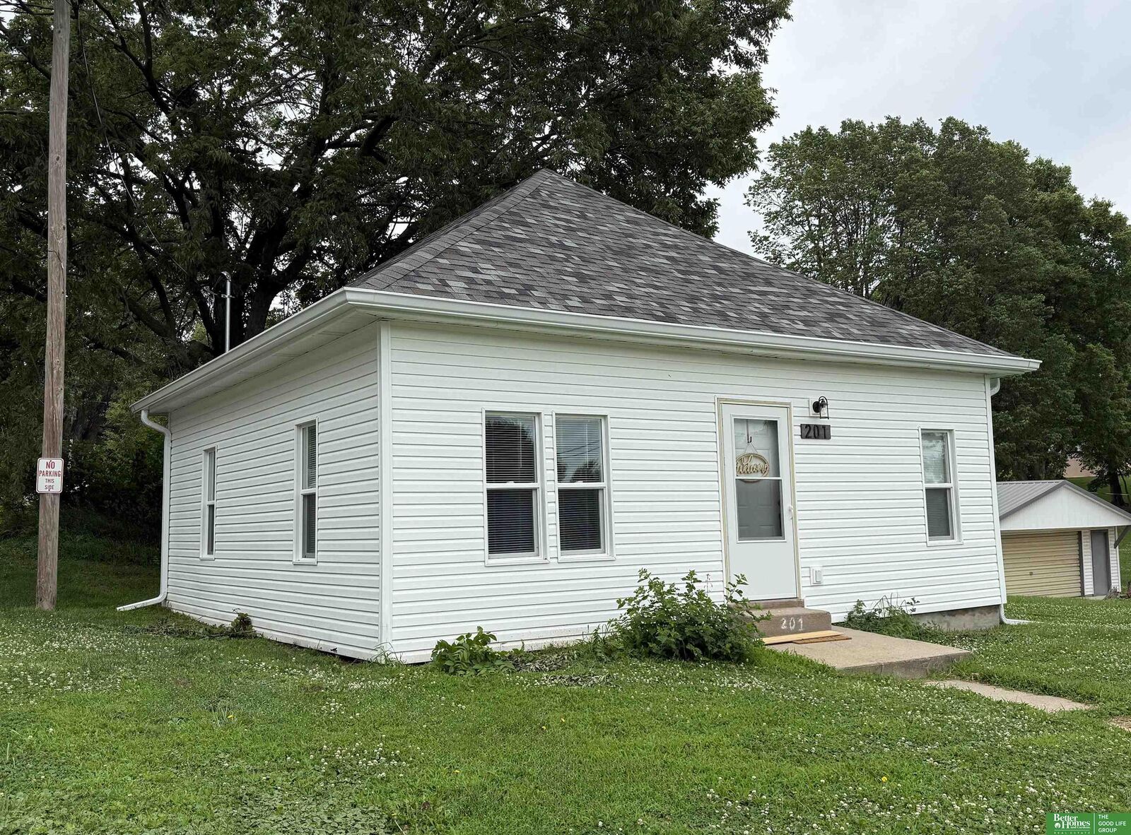 Property Photo:  201 Webster Street  IA 51652 