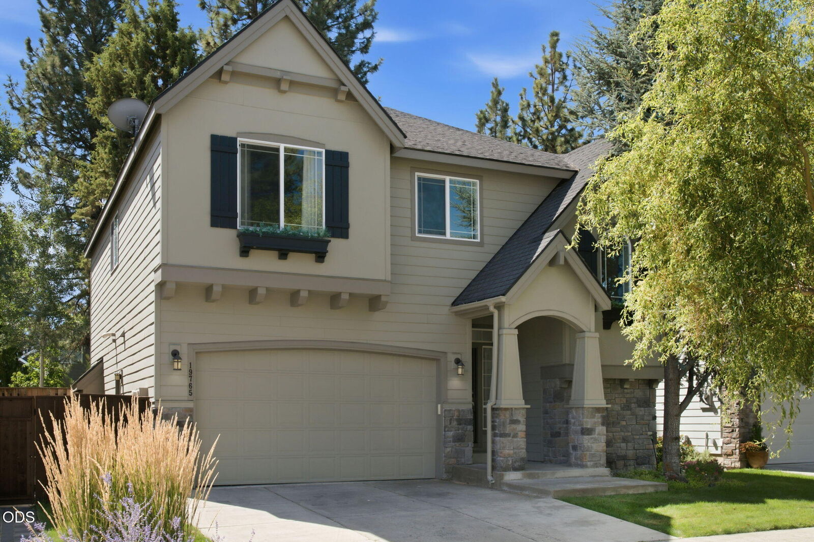 Property Photo:  19765 Dry Canyon Avenue  OR 97702 