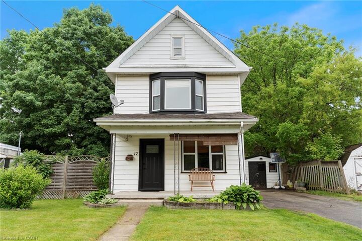 Property Photo: 17 Bertha Street ON N3Y 3M6