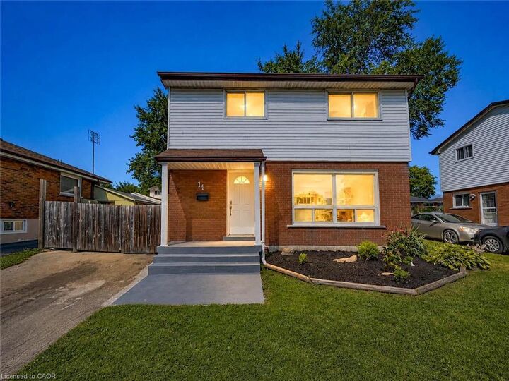 Property Photo:  14 Kirkland Avenue  ON L8V 3V9 