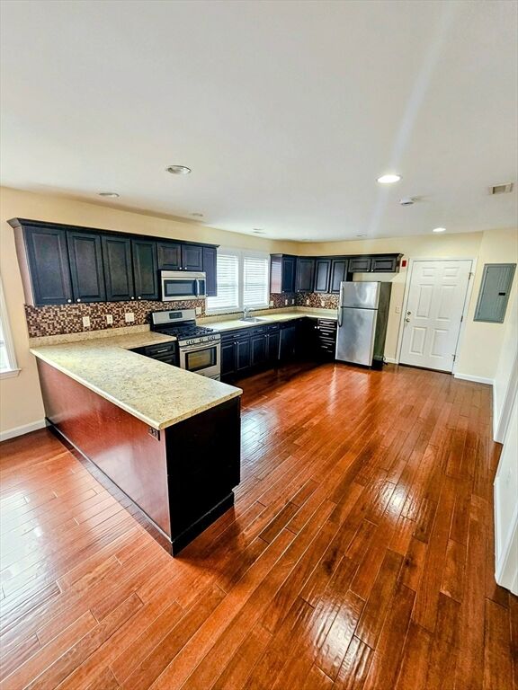 Property Photo: 14 Dexter St 3 MA 01607
