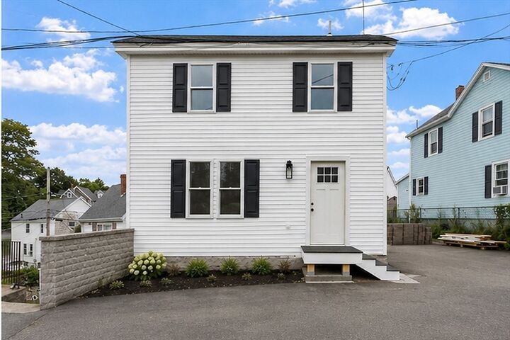 Property Photo:  11 Hovey St  MA 01801 