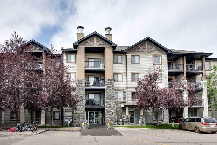 8 Bridlecrest Drive SW 1323 — photo 1