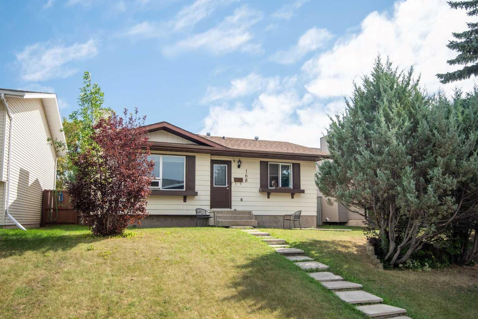 Property Photo:  168 Eastman Crescent  AB T4R 1X7 