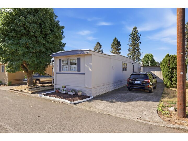 Property Photo:  4400 SE Roethe Rd  OR 97267 
