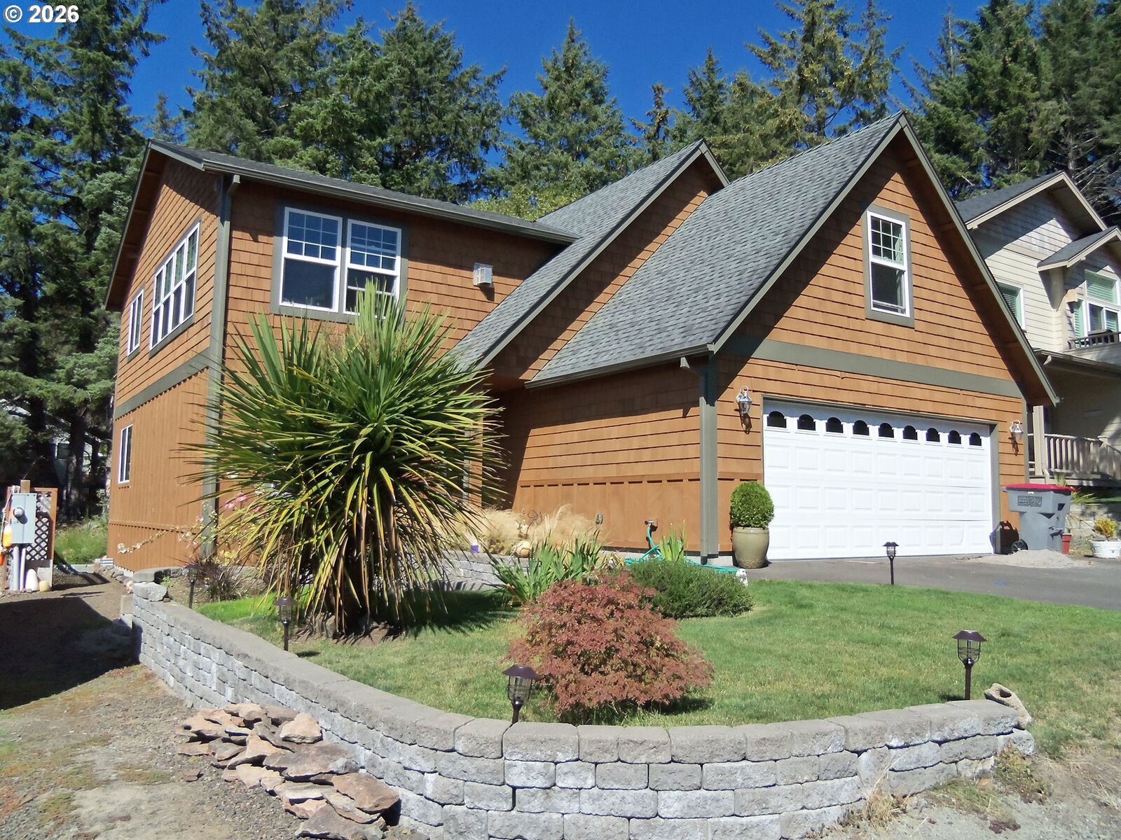 Property Photo: 324 Elk Run Ave OR 97110