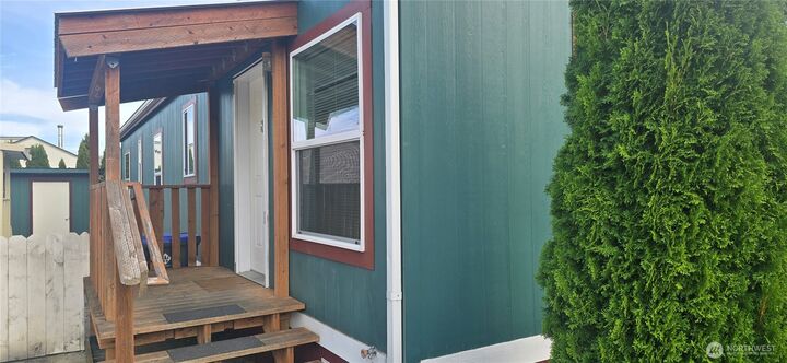 Property Photo:  340 W Prairie Street 12  WA 98382 