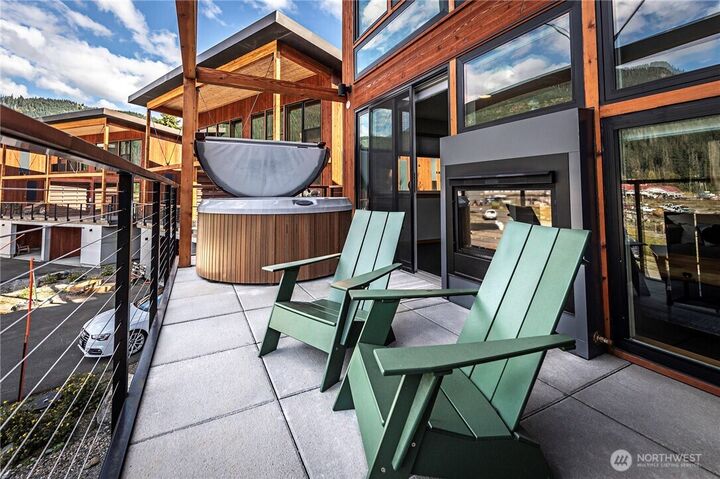 Property Photo: 200 Pass Life Way 1 WA 98068