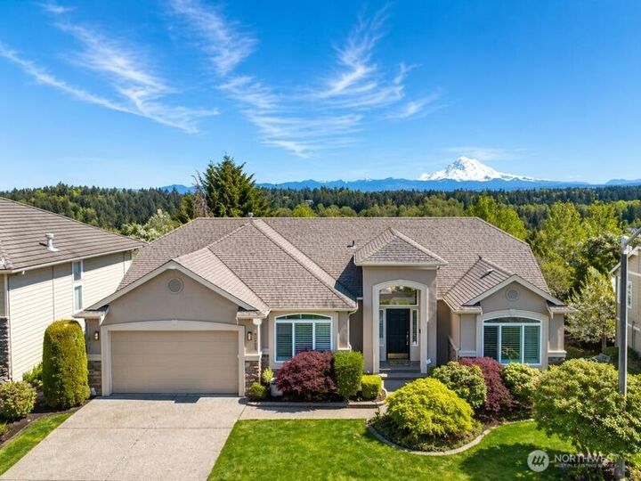 Property Photo: 9629 183 Ave E WA 98391