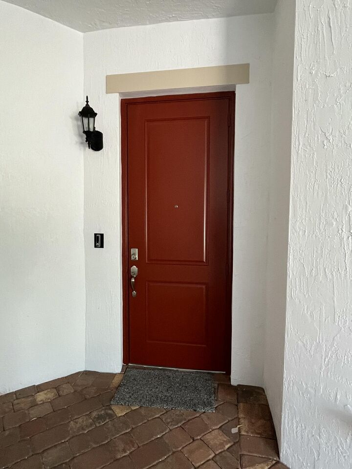 Property Photo: 1393 SW 115th Avenue FL 33025