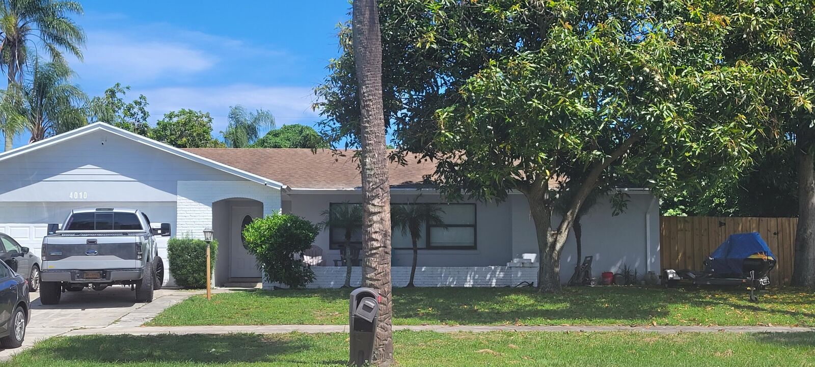 Property Photo: 4010 N Shore Drive FL 33407