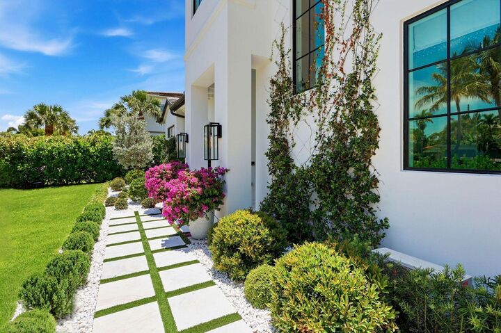 Property Photo:  232 Linda Lane  FL 33405 