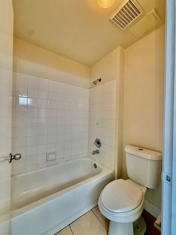 Property Photo:  6960 SW 39th Street E207  FL 33314 