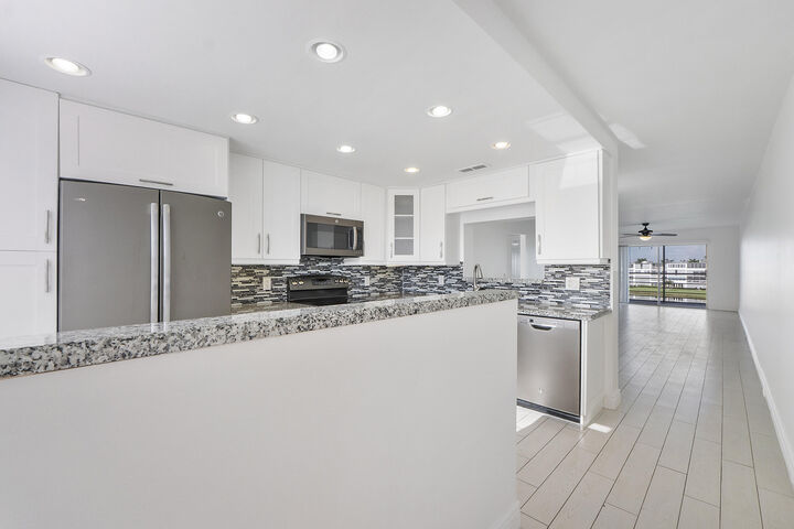 Property Photo:  4072 Guildford D  FL 33434 