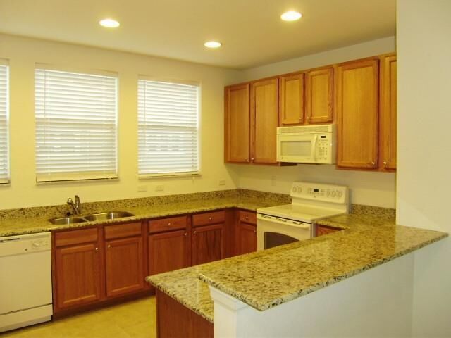 Property Photo:  810 Marina Del Ray Lane 2  FL 33401 
