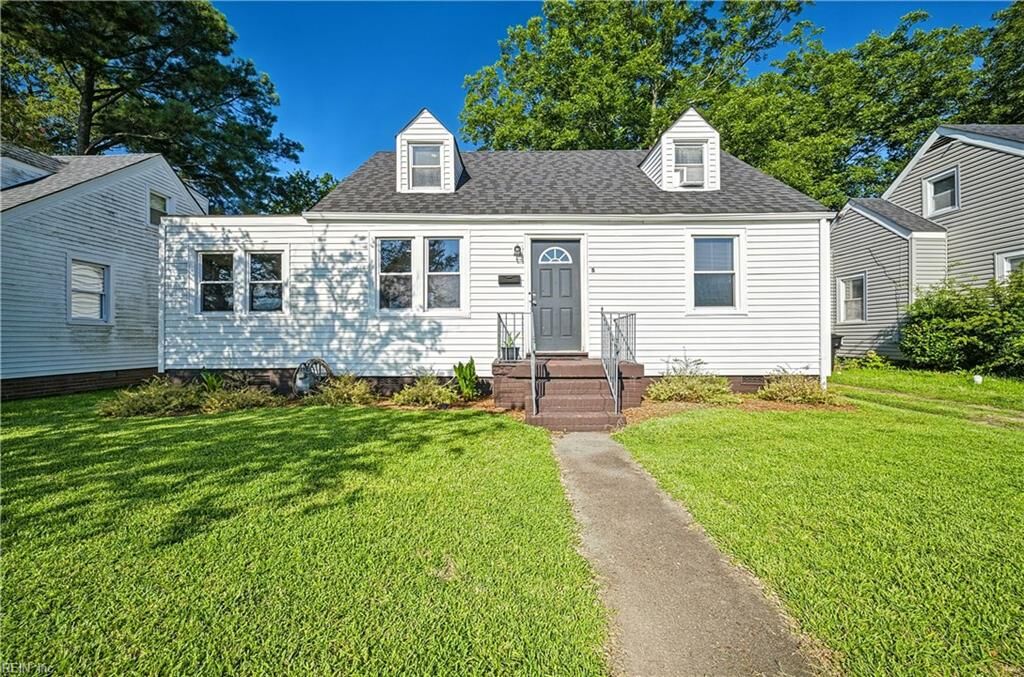 Property Photo:  5 Abbott Pl  VA 23702 