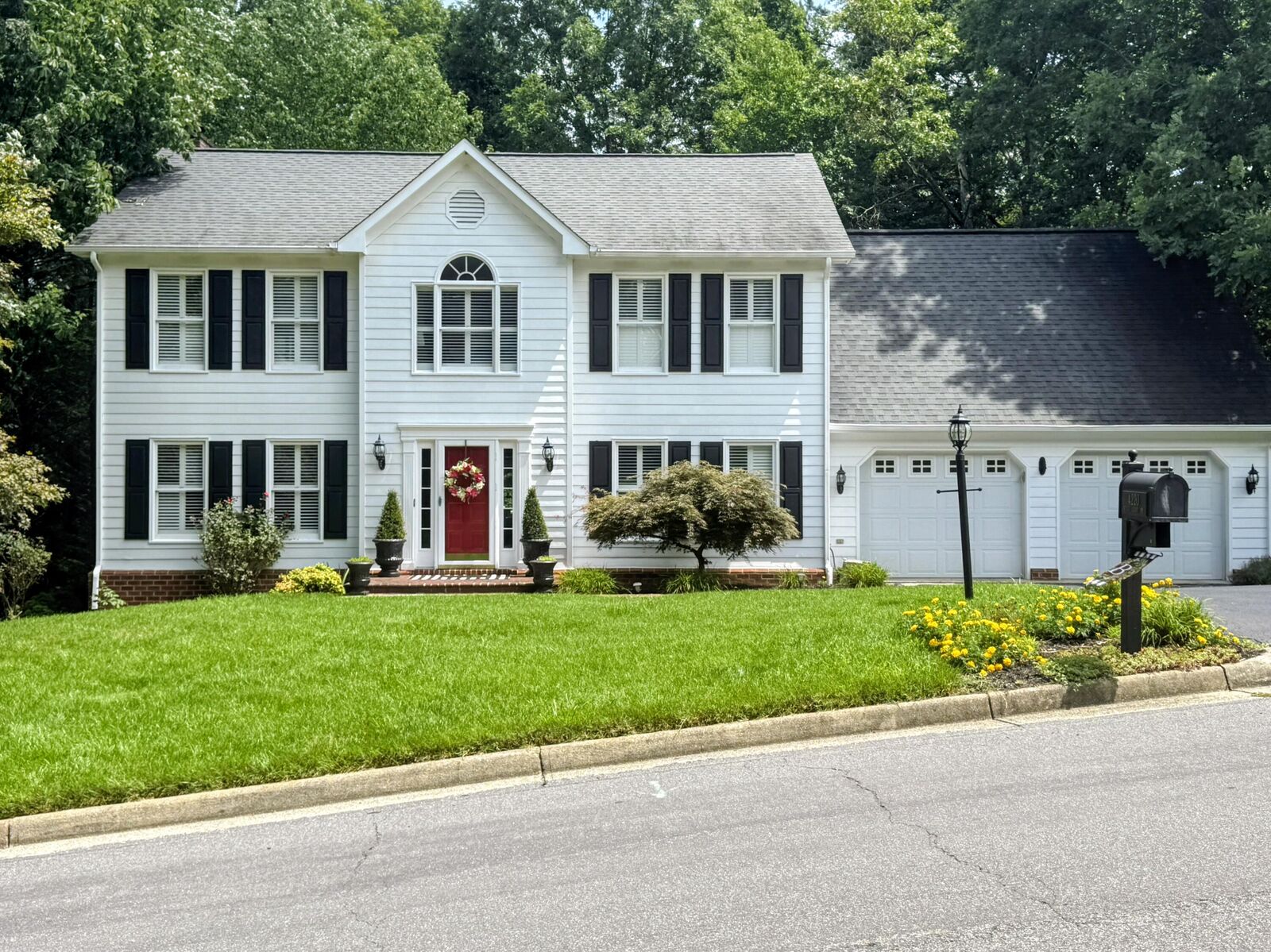 Property Photo: 4220 Kings Court Dr VA 24018