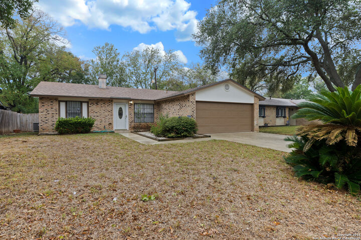 Property Photo: 9438 Valley Dale St TX 78250