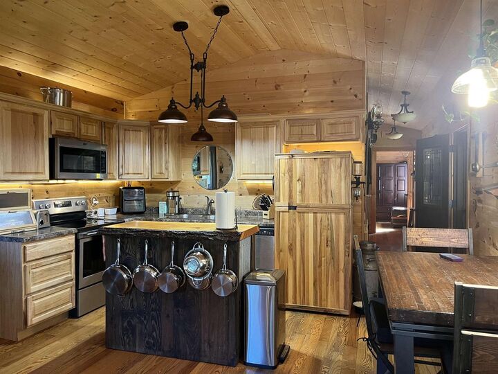 Property Photo: 606 Lakeview Court WI 54646