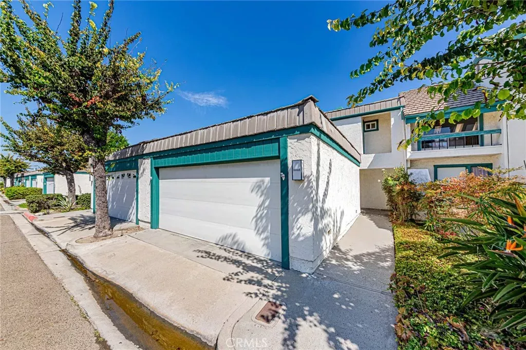 Property Photo:  6865 Danvers Drive  CA 92845 