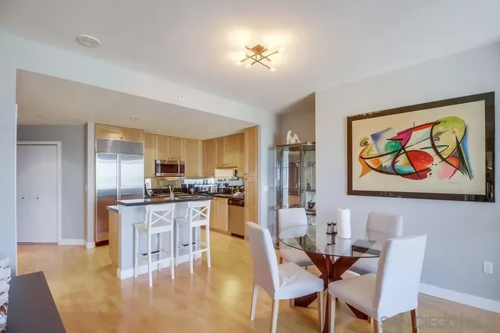 Property Photo:  700 W Harbor Dr. 1406  CA 92101 