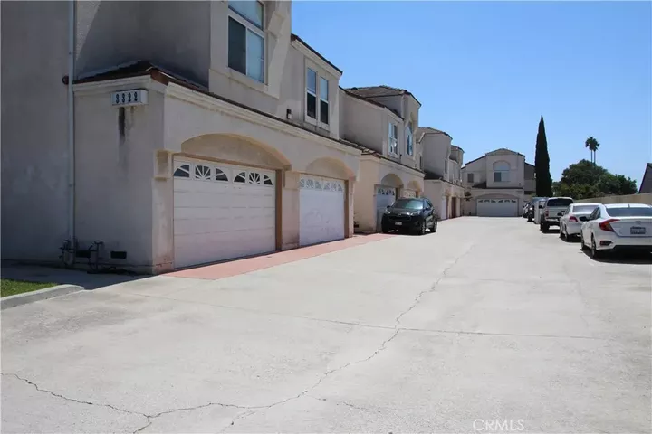 Property Photo:  3326 W Orange 106  CA 92804 