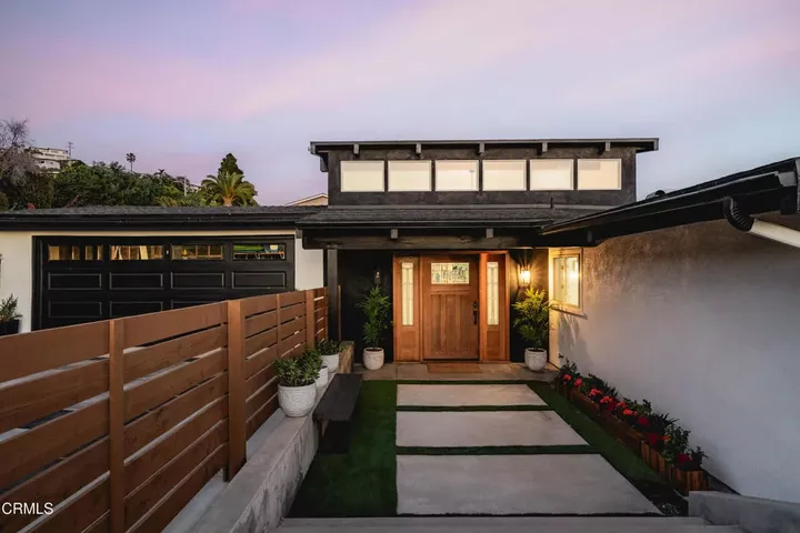 Property Photo:  3086 Grove Street  CA 93003 