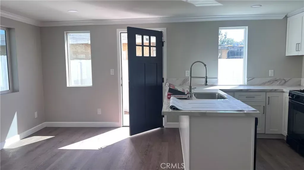 Property Photo: 11920 Hopland Street CA 90650