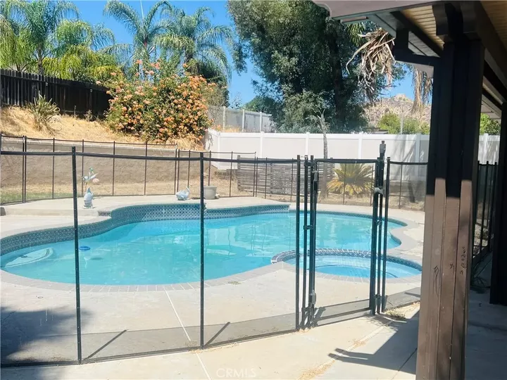 Property Photo:  133 S Woodlake  CA 92530 