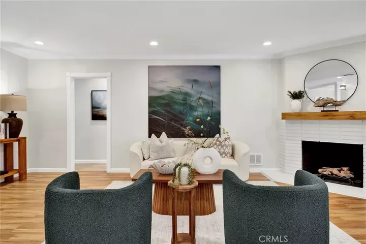 Property Photo:  6521 Baird  CA 91335 