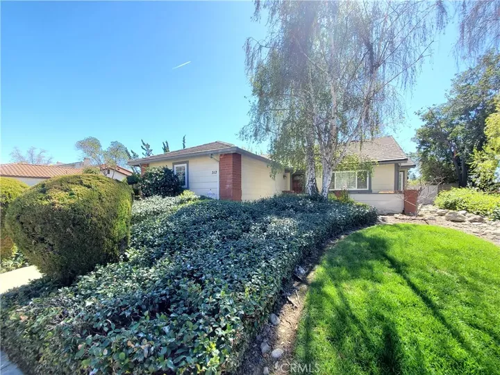 Property Photo:  312 E Georgetown  CA 91711 