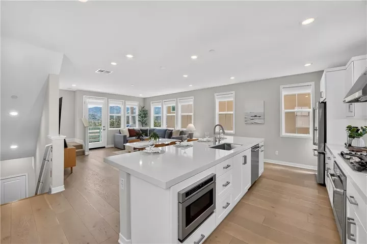 Property Photo:  32 Welltree Way  CA 92694 