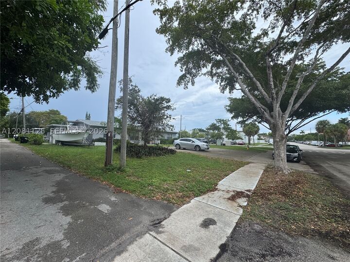 Property Photo:  16900 NE 18th Ave  FL 33162 