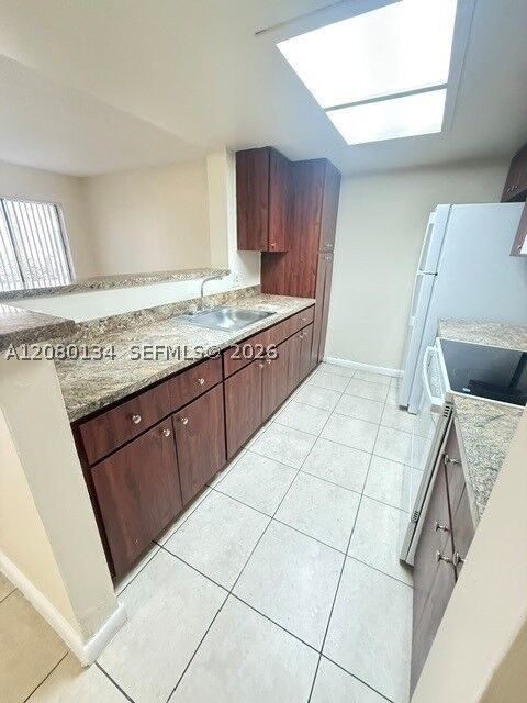 Property Photo:  8335 Coral Lake Mnr 8335  FL 33065 