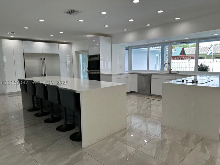 Property Photo:  3750 N 54th Ave  FL 33021 
