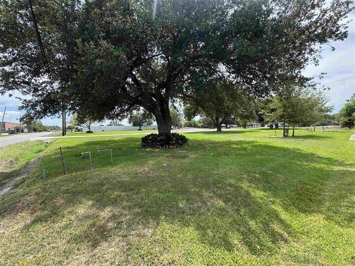 Property Photo:  4834 Ihles Rd Road  LA 70605 