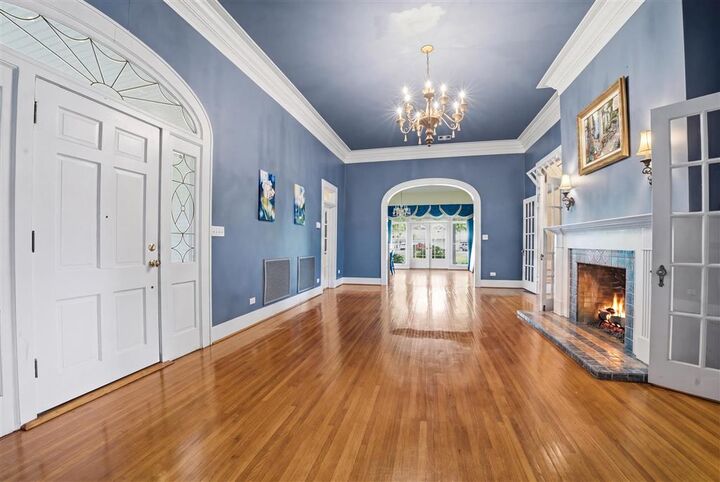 Property Photo: 702 Shankland Avenue LA 70546