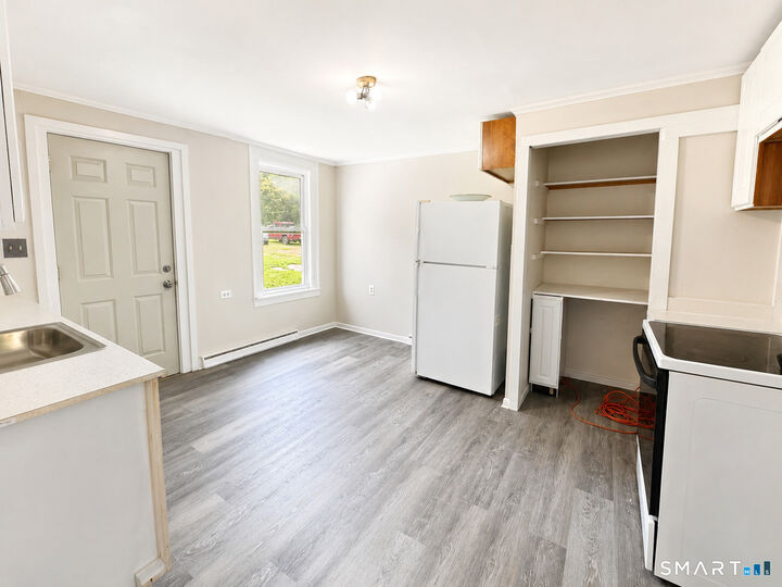 Property Photo:  71 Freestone Avenue  CT 06480 