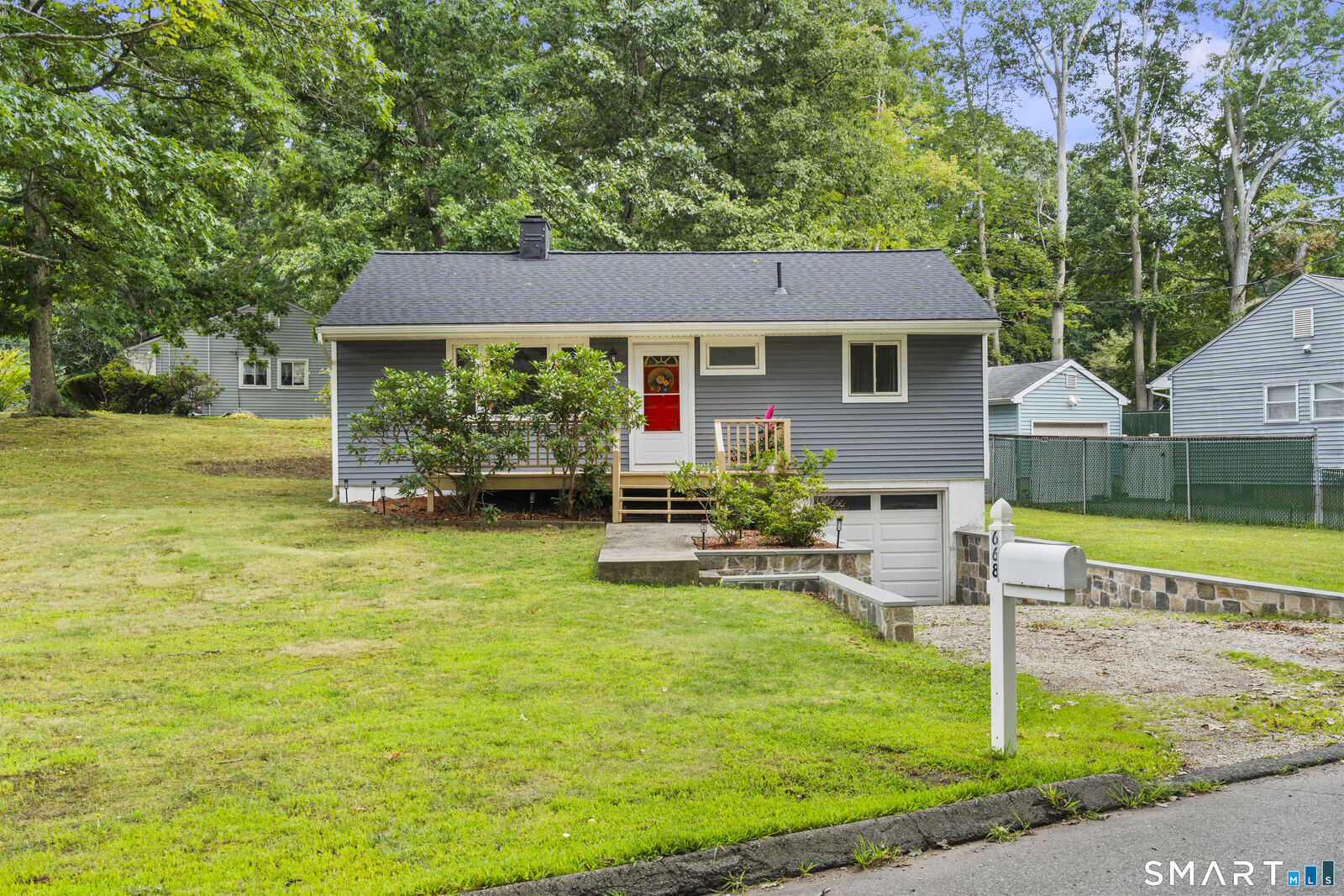 Property Photo: 668 Bradley Street CT 06512