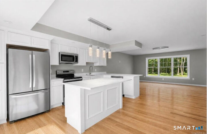Property Photo:  15 Colby Court D  CT 06515 