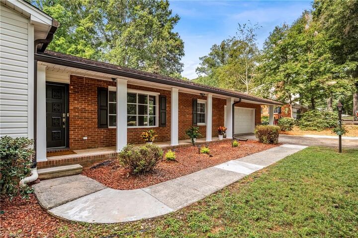 Property Photo:  107 Ben Nevis Drive  NC 27284 