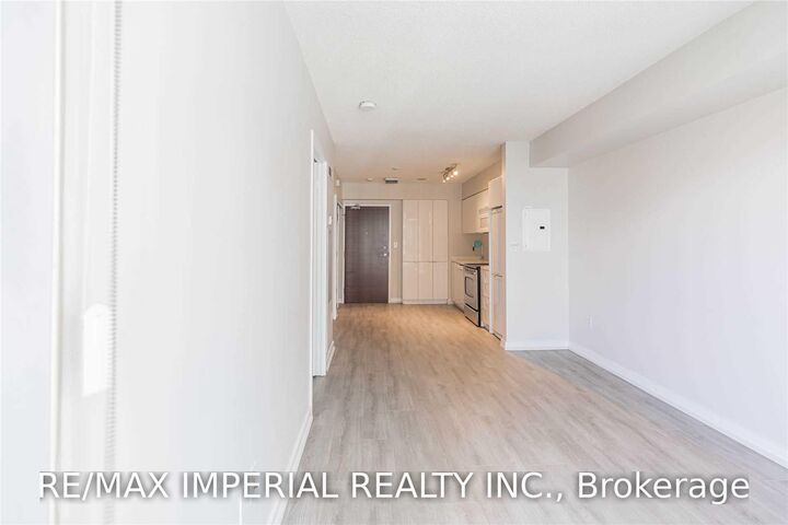 Property Photo:  15 Iceboat Terrace 637  ON M5V 4A5 