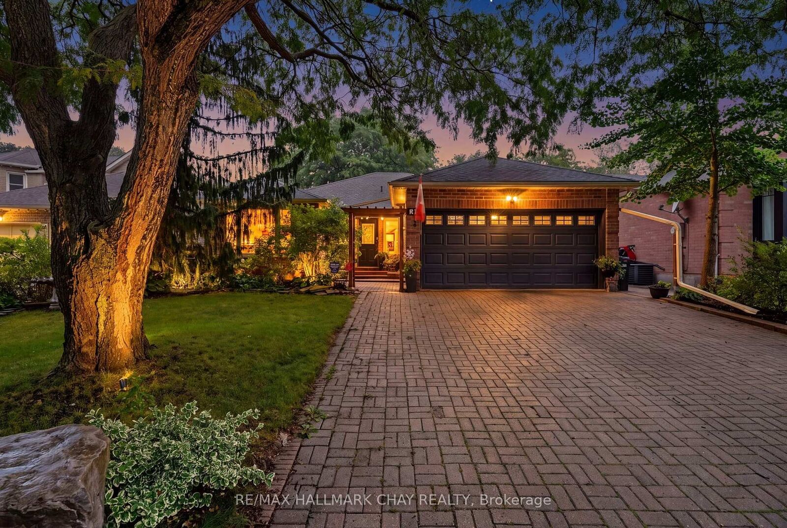 Property Photo:  66 Hutchinson Drive  ON L9R 1M2 