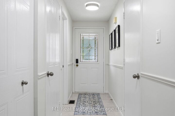 Property Photo:  5 Grandridge Crescent  ON N1H 8G1 