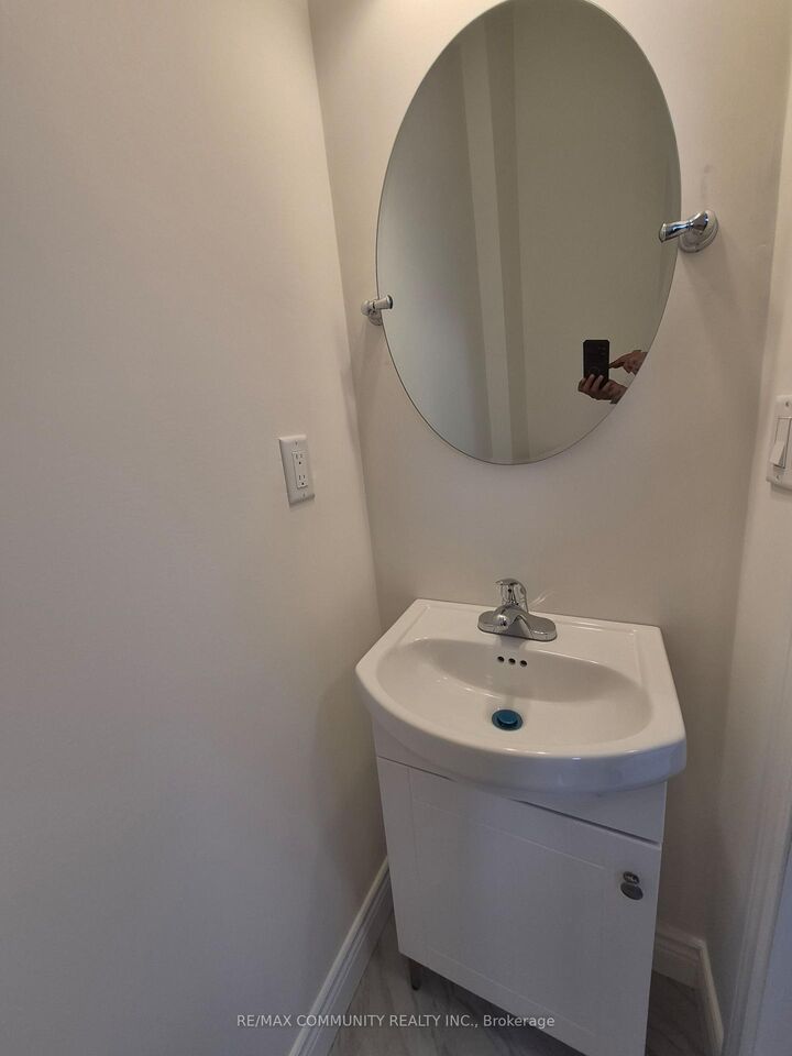 Property Photo:  63 English Drive  ON L0G 1A0 