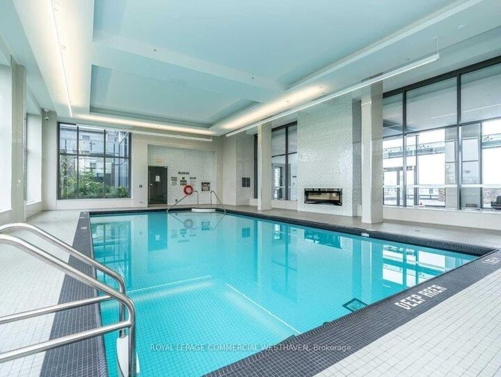Property Photo:  155 Beecroft Road 1508  ON M2N 7C6 