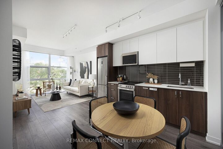 Photo de la propriété:  1787 St Clair Avenue W 321  ON M6N 0B7 