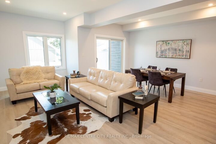 Property Photo:  275 James Street 21  ON N4X 0C2 