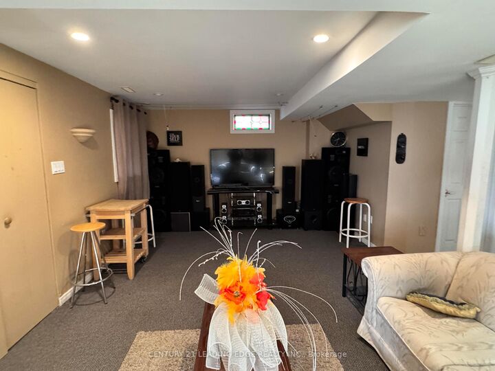Property Photo:  1385 Daniel Creek Road Bsmt  ON L5V 1V3 